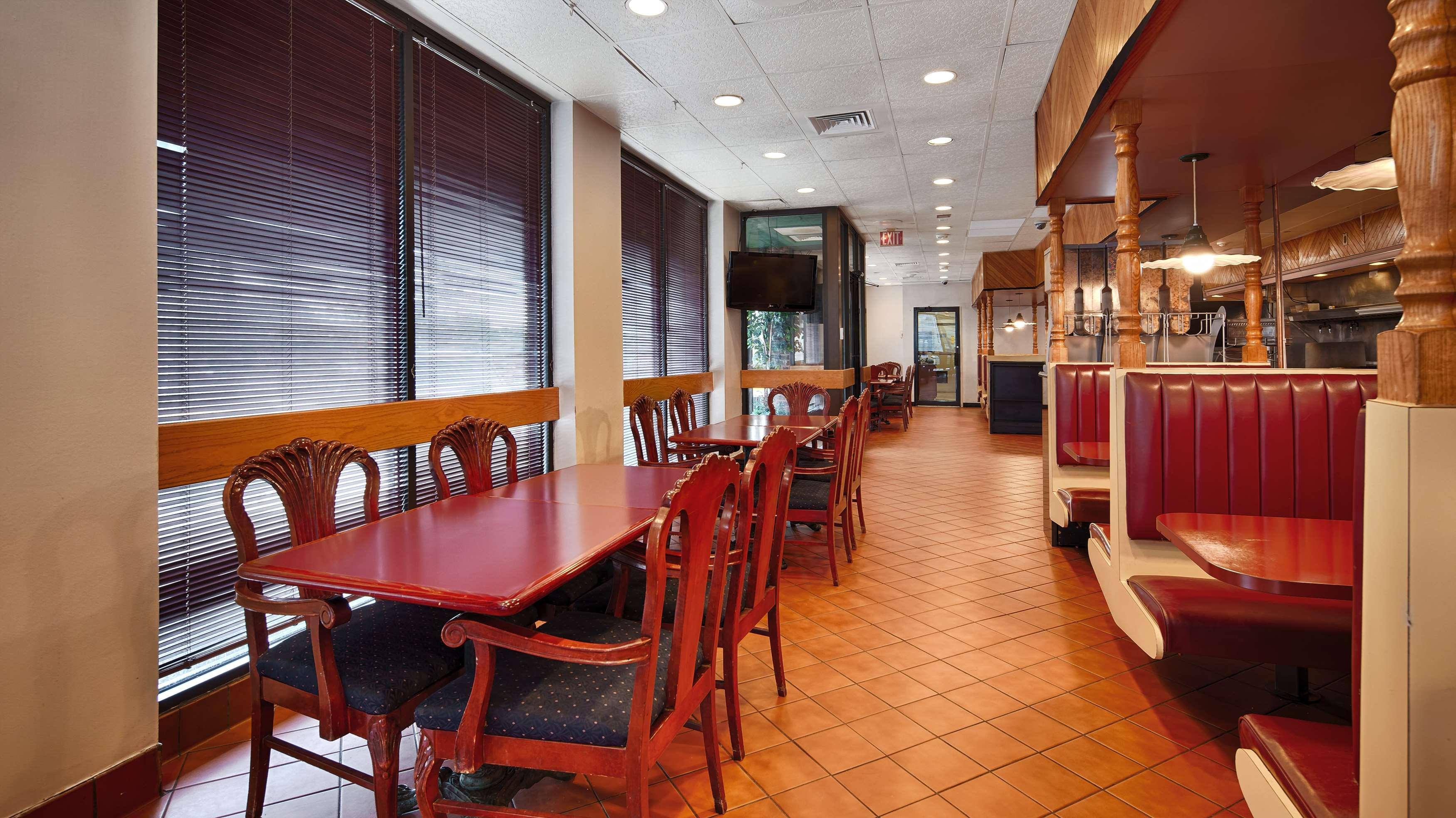 Best Western Springfield Exterior photo